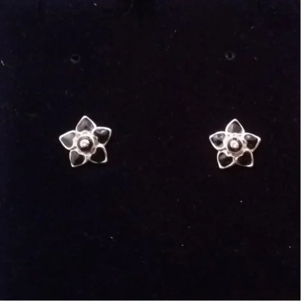 Halle Joy Bouquet Flower Stud Earrings